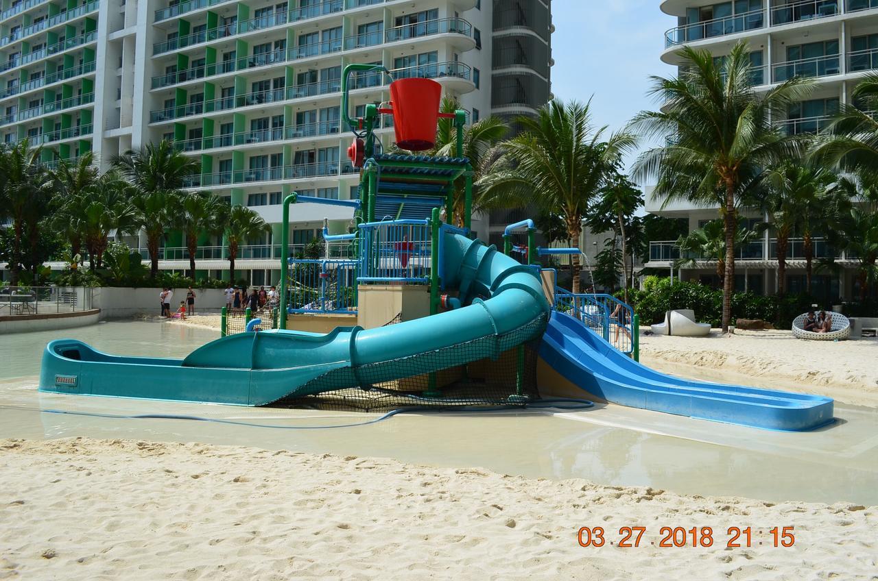 Azure Urban Resort Residences Манила Екстериор снимка