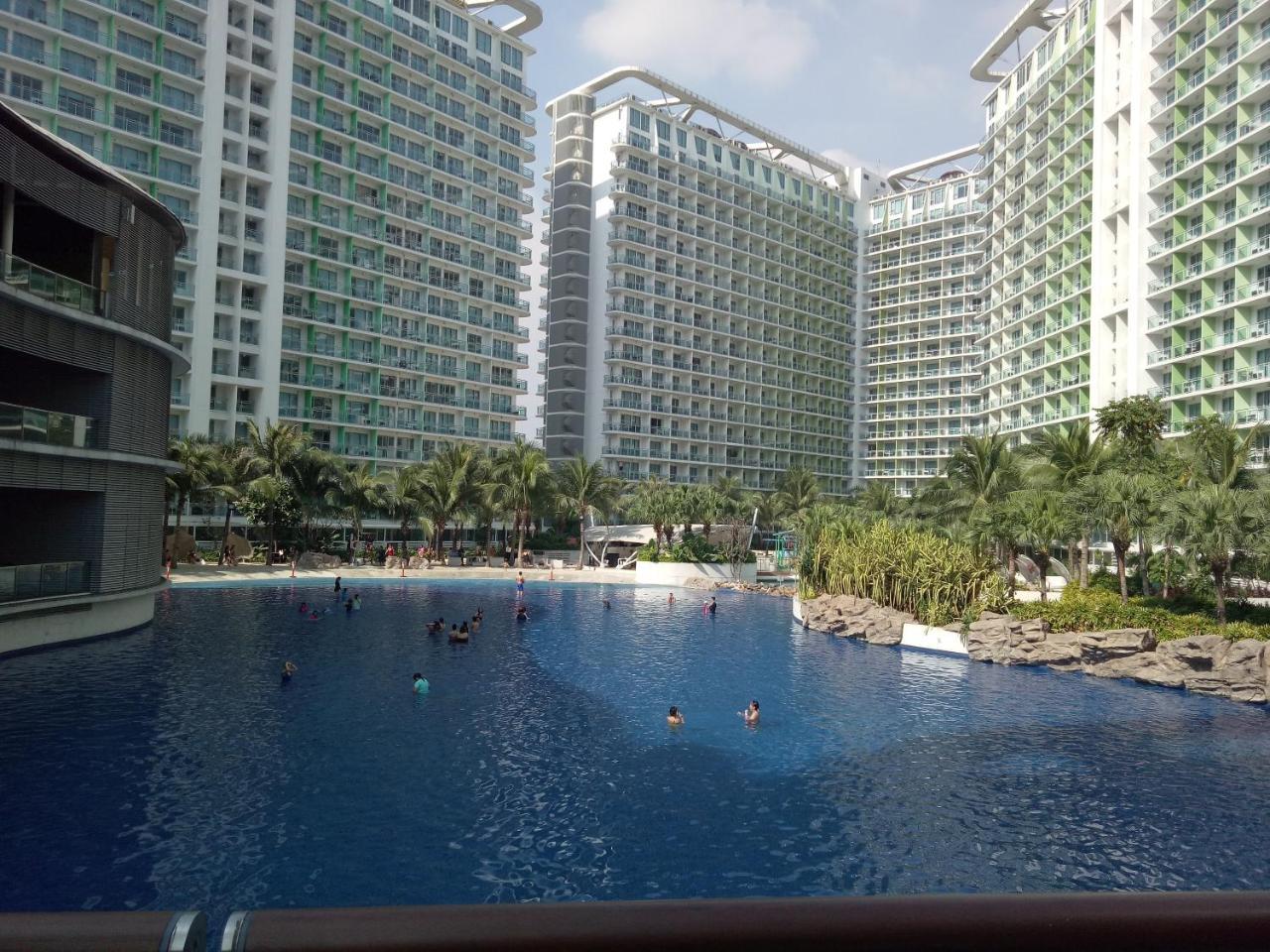 Azure Urban Resort Residences Манила Екстериор снимка